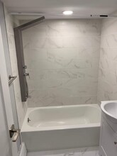 264 E Cliveden St in Philadelphia, PA - Building Photo - Building Photo