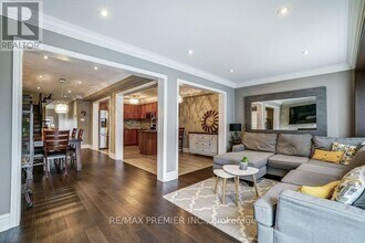 1274 Costigan Rd in Milton, ON - Building Photo - Building Photo