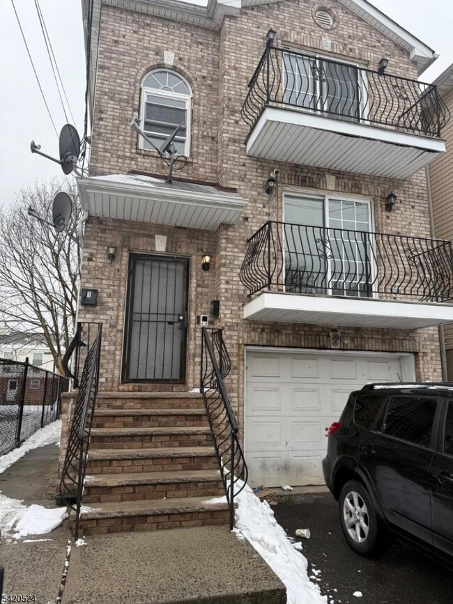 property at 537 S 18th St