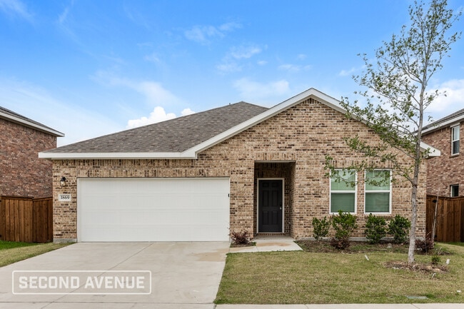 property at 1869 Lockhart Dr