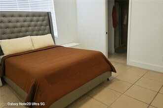 702 Milton Ave N in Lehigh Acres, FL - Building Photo - Building Photo