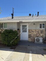 45420 5th St E in Lancaster, CA - Building Photo