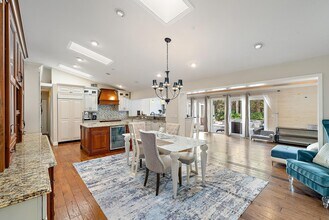 542 N Cypress Dr in Jupiter, FL - Building Photo - Building Photo