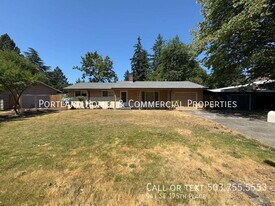 941 SE 175th Pl in Portland, OR - Building Photo