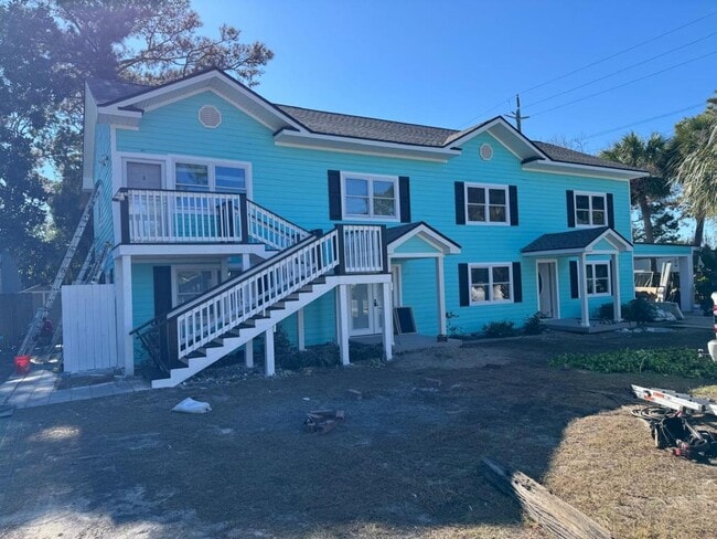 303 3rd St in Tybee Island, GA - Building Photo - Building Photo