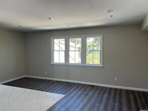 269 Bayville Ave-Unit -1 in Bayville, NY - Building Photo - Building Photo