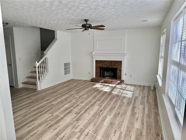 4071 Plantation Mill Dr in Buford, GA - Building Photo - Building Photo