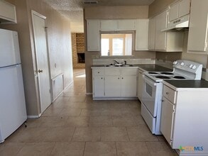 2405 Shoemaker Dr in Killeen, TX - Building Photo - Building Photo