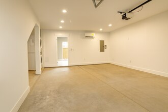 62009 Dantili Rd in Bend, OR - Building Photo - Building Photo