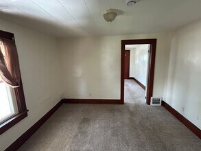 4653 Horton Rd in Garfield Heights, OH - Building Photo - Building Photo
