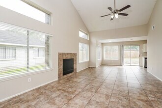 7531 Glenbriar Pl in Missouri City, TX - Building Photo - Building Photo