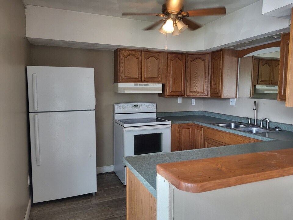 311 Todds Ferry Rd in Conesville, IA - Building Photo