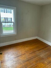 3427 W Michigan Ave in Kalamazoo, MI - Foto de edificio - Building Photo