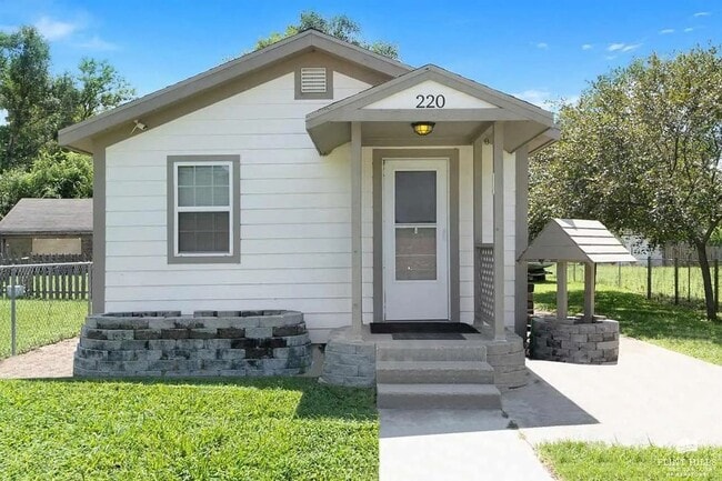 property at 220 13th St