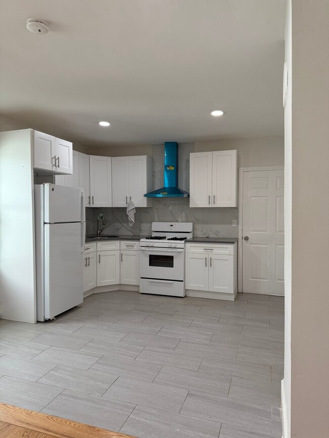 53 Southview St in Waterbury, CT - Building Photo - Building Photo