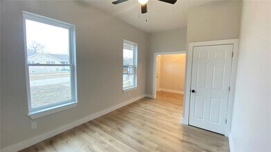 129 S 8th St in Mcloud, OK - Building Photo - Building Photo