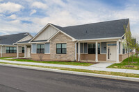 Randall Residence at Gateway Park in Greenfield, IN - Foto de edificio - Building Photo