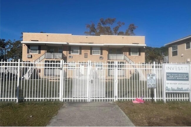 property at 2025 7th St S
