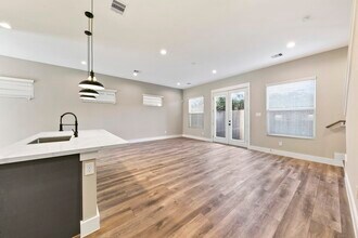 5214 Pinemont Creek Ln in Houston, TX - Building Photo - Building Photo