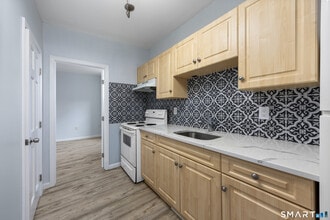 60 Center St in Wallingford, CT - Building Photo - Building Photo