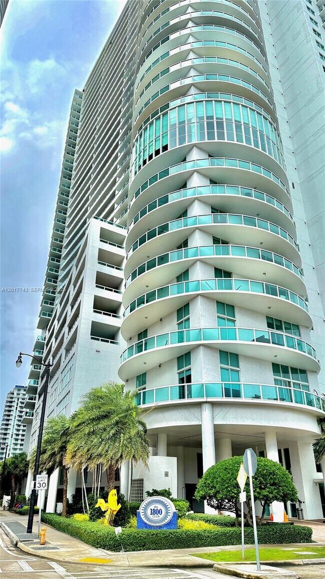 property at 1800 N Bayshore Dr