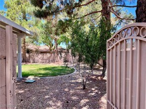 1740 Camara Dr in Las Vegas, NV - Building Photo - Building Photo