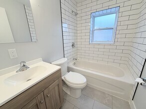 301 Indian Rd S in Sarnia, ON - Building Photo - Building Photo