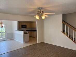 692 Holland Ridge Dr in La Vergne, TN - Building Photo - Building Photo