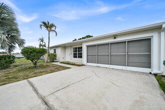 726 SW Bond Rd in Port St. Lucie, FL - Building Photo - Building Photo