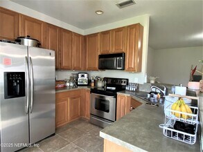 4877 Castlegate Ct in Jacksonville, FL - Foto de edificio - Building Photo