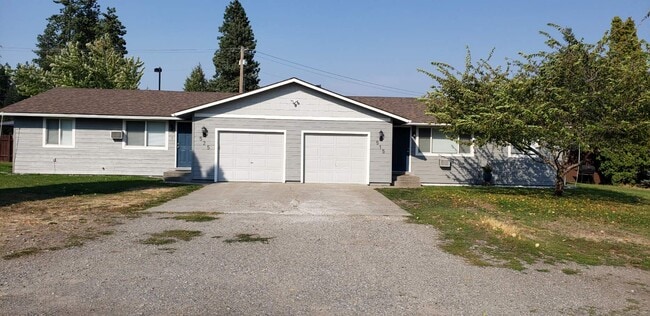 property at 525 W Twilight Ct