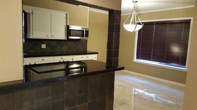 705 Alabama St in Sulphur, LA - Building Photo - Building Photo