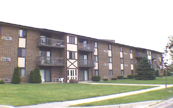 776-778 Marilyn Ave in Glendale Heights, IL - Foto de edificio