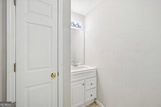 25 Castlehill Ct in Covington, GA - Foto de edificio - Building Photo