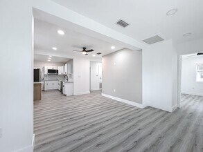 303 W Valencia St in Lakeland, FL - Building Photo - Building Photo