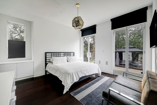 property at 2200 Harvard St