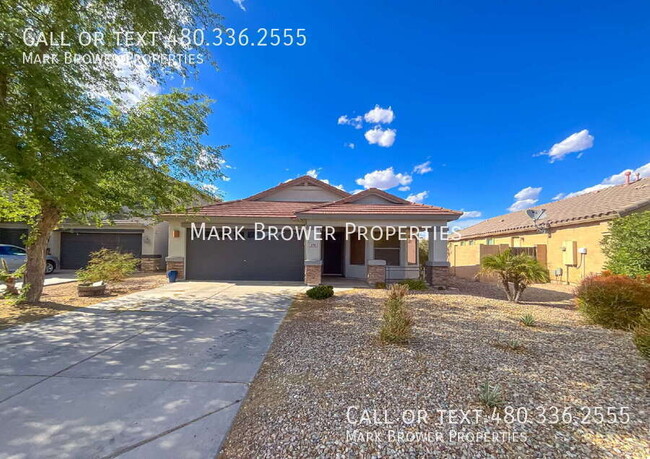 property at 270 W Dana Dr