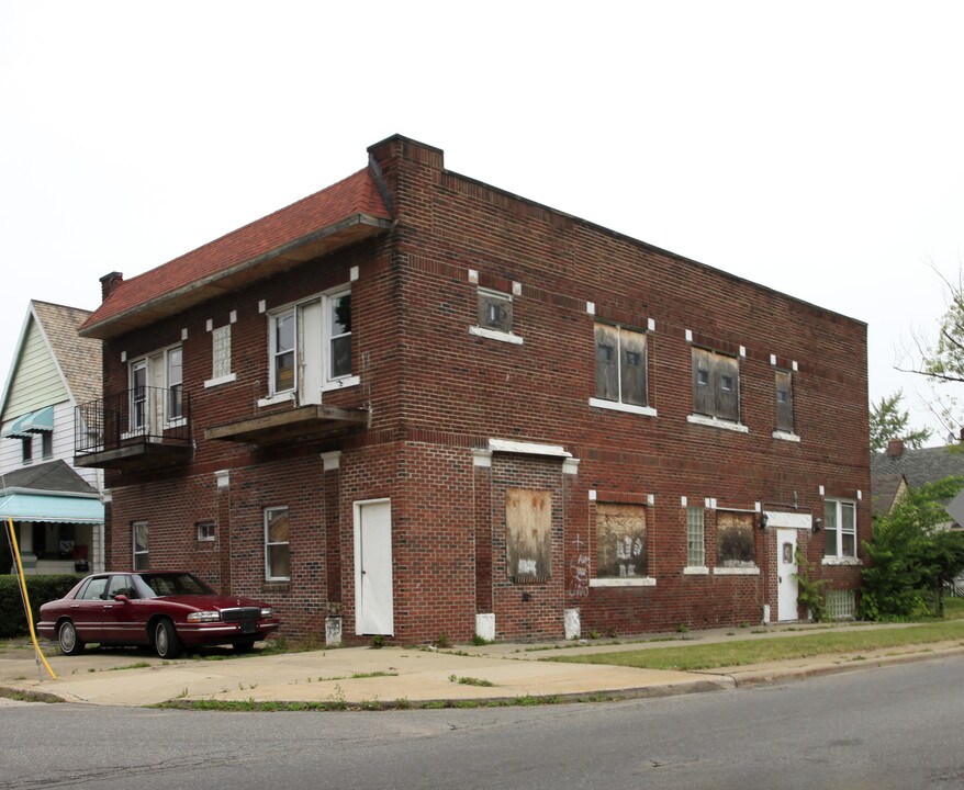 13919 Chapelside Ave in Cleveland, OH - Building Photo