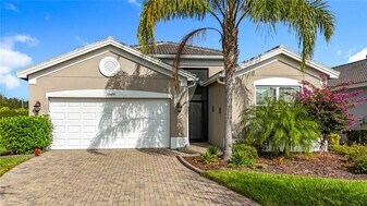 15459 Santa Pola Dr in Wimauma, FL - Building Photo
