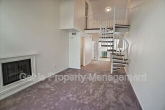 26941 Rainbow Glen Dr in Santa Clarita, CA - Building Photo - Building Photo