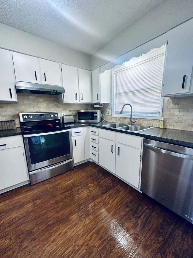 125 Eaglewood Way in Athens, GA - Building Photo - Building Photo