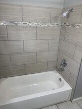 6328 N 36th Ave in Omaha, NE - Building Photo - Building Photo