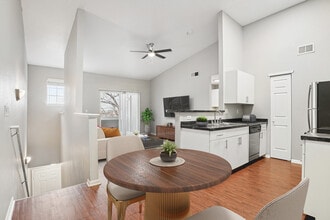 Crestone in Aurora, CO - Building Photo - Building Photo