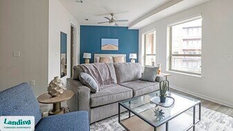 825 Usener St in Houston, TX - Building Photo