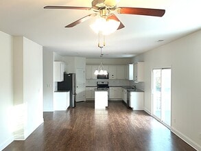 1027 Monitor Ct in Concord, NC - Foto de edificio - Building Photo