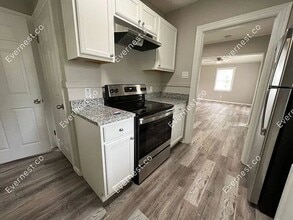 1418 Division St in North Little Rock, AR - Building Photo - Building Photo