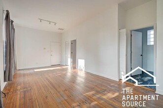 2732 W Chicago Ave in Chicago, IL - Building Photo - Building Photo