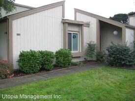 3173 Phoenix Ln in Alameda, CA - Building Photo
