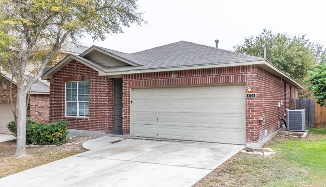 6106 Briscoe Leaf in San Antonio, TX - Building Photo - Building Photo