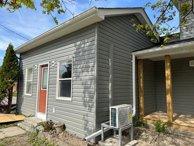 property at 1119 King St